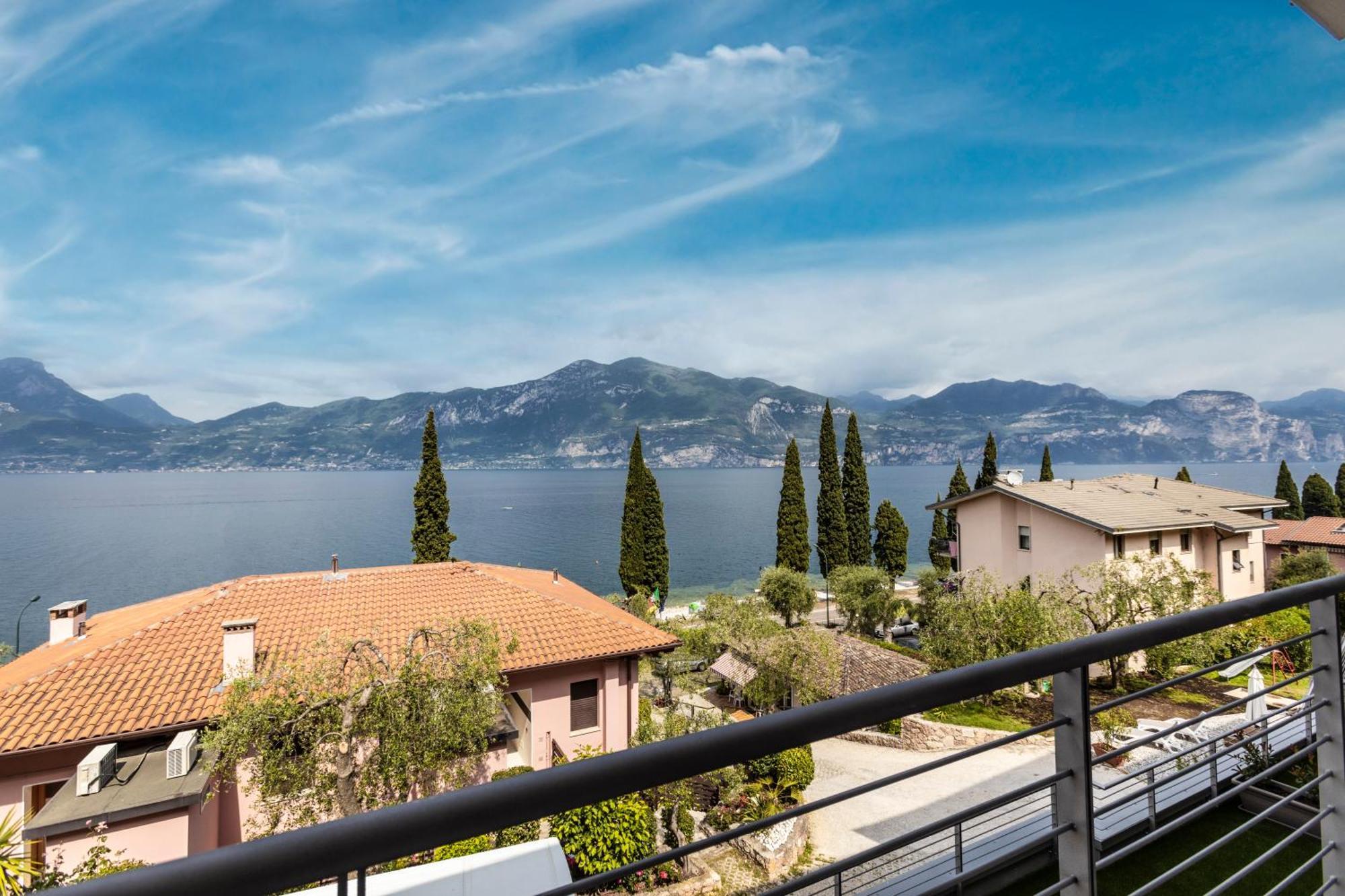 Residence Solei Classic & Plus Brenzone sul Garda Dış mekan fotoğraf